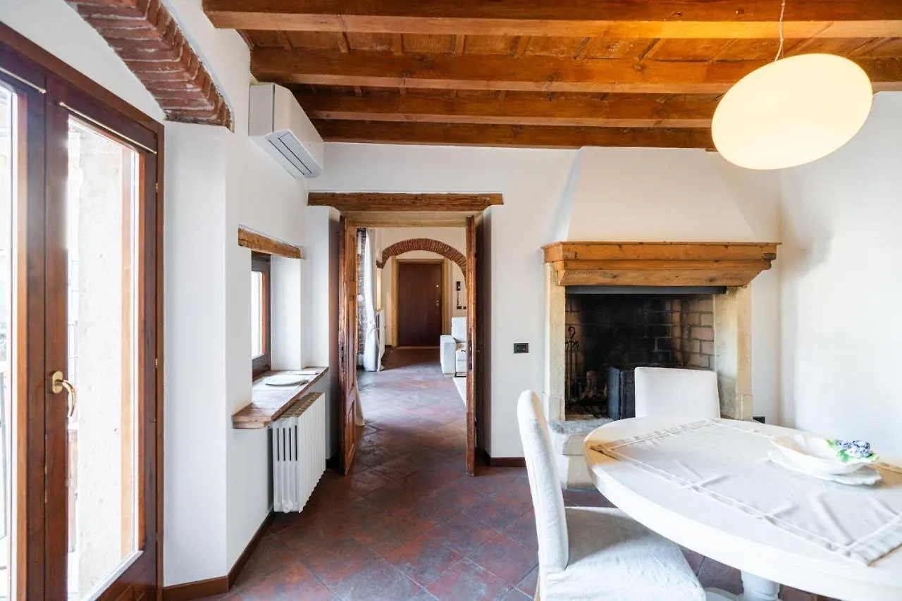 Domus Verona - Residenza Merici 0*,