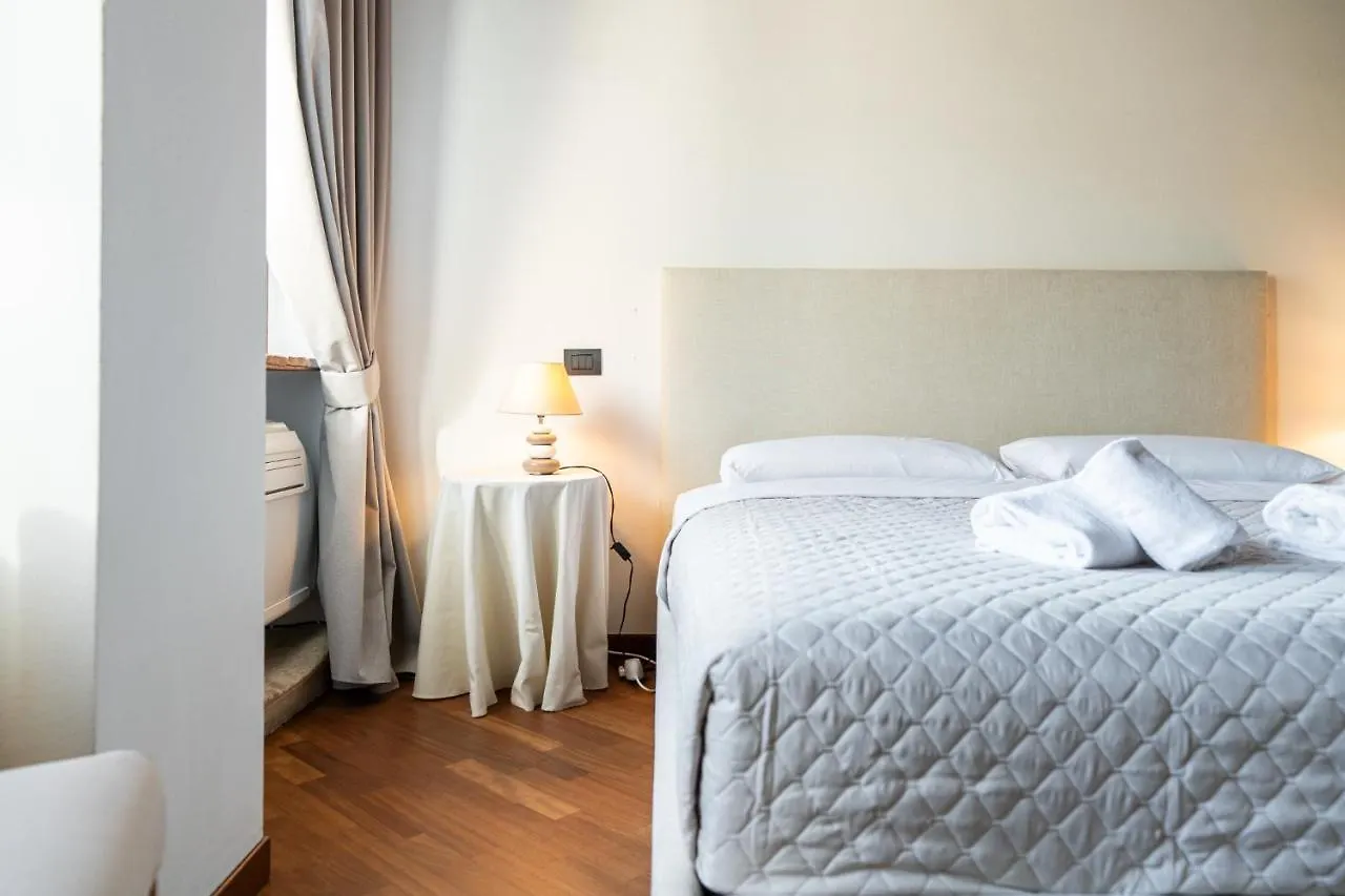 Domus Verona - Residenza Merici Apartment
