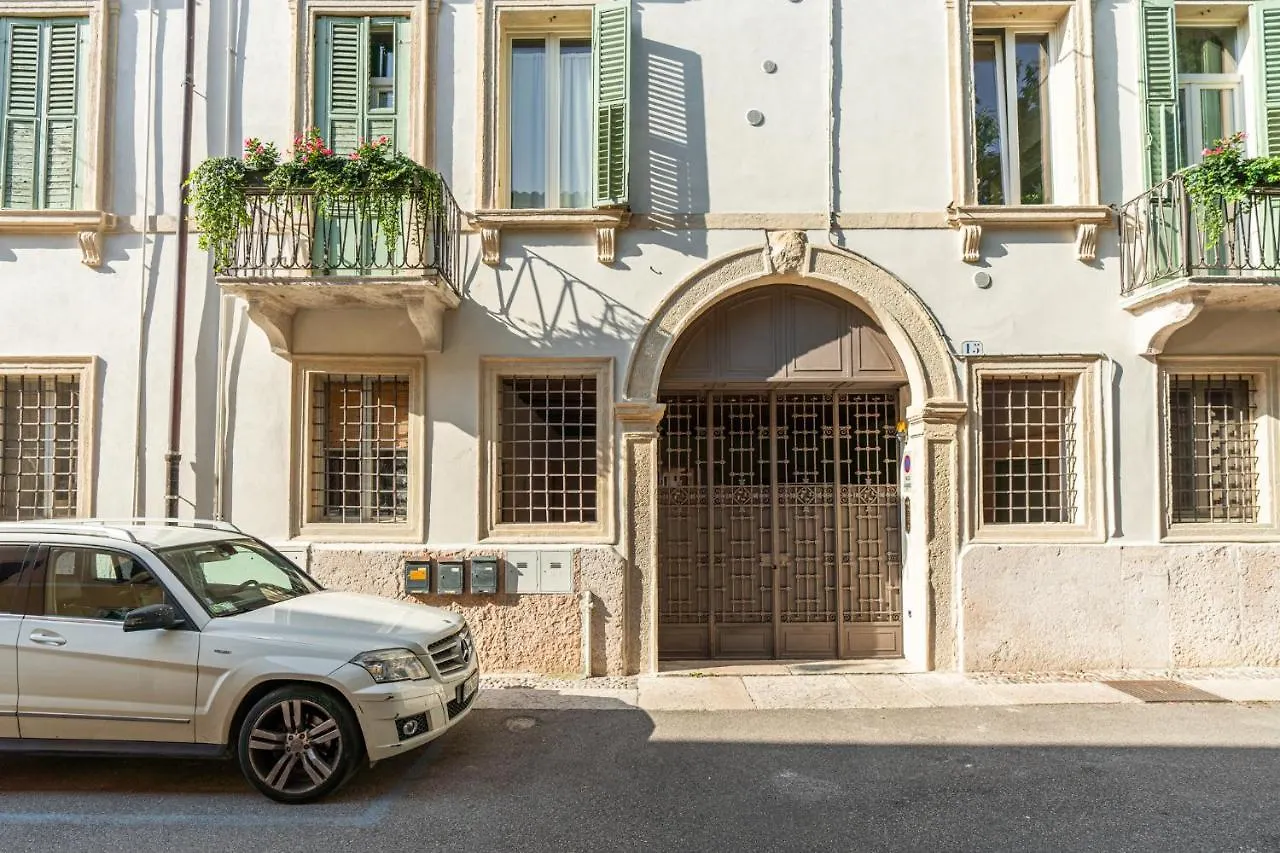 Domus Verona - Residenza Merici Italy