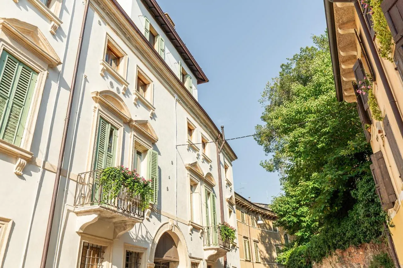 Domus Verona - Residenza Merici Italy